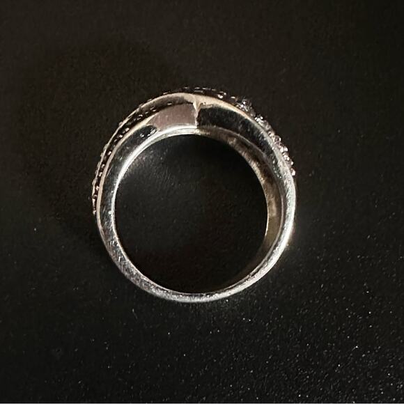 Vintage 80’s CZ And Gemstone Cross Knot Ring - Picture 6 of 7